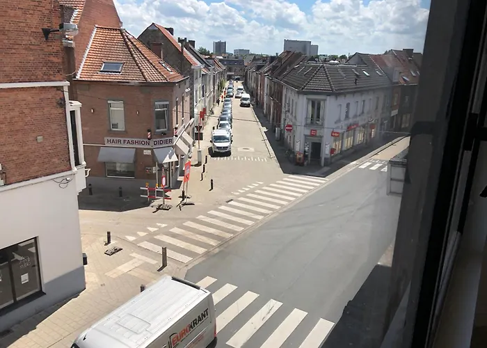 Small Shared In Apartamento