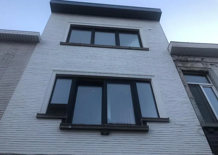 Small Shared In Apartamento *