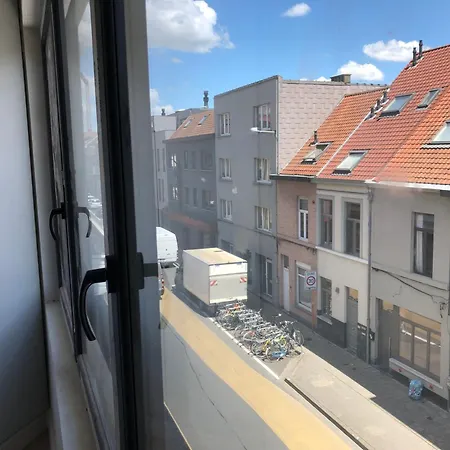 Small Shared In Appartement *